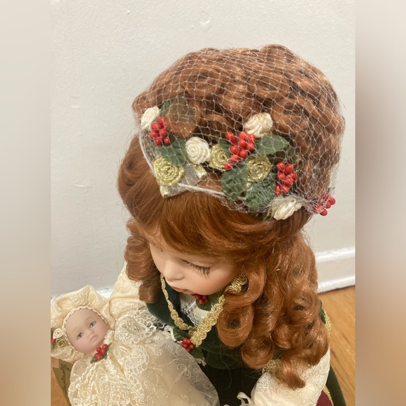 RARE Seymour Mann Series Collection SABRINA BABY Collectible Porcelain Doll - Picture 8 of 10